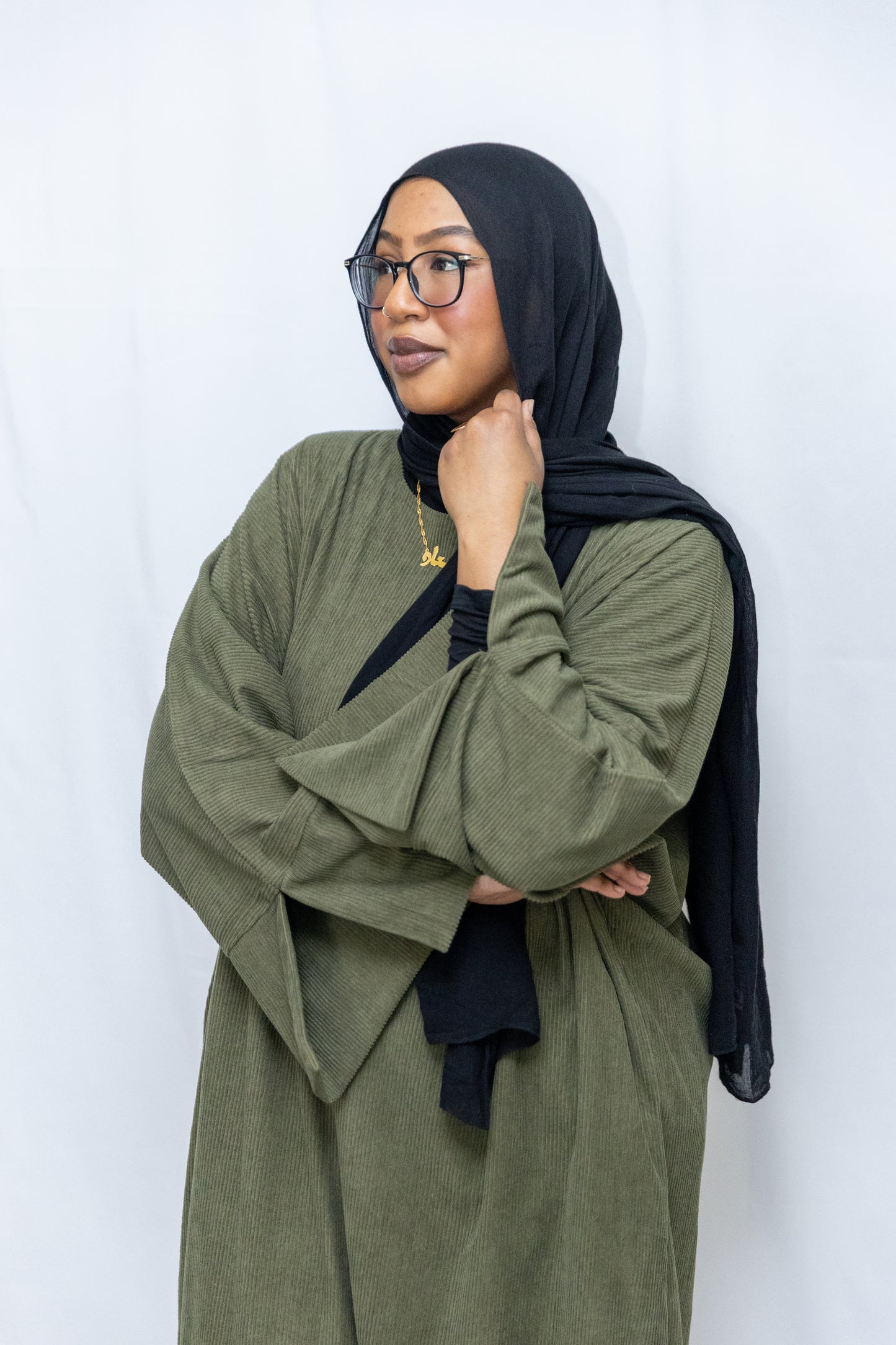 Closed Corduroy Abaya - Army Green