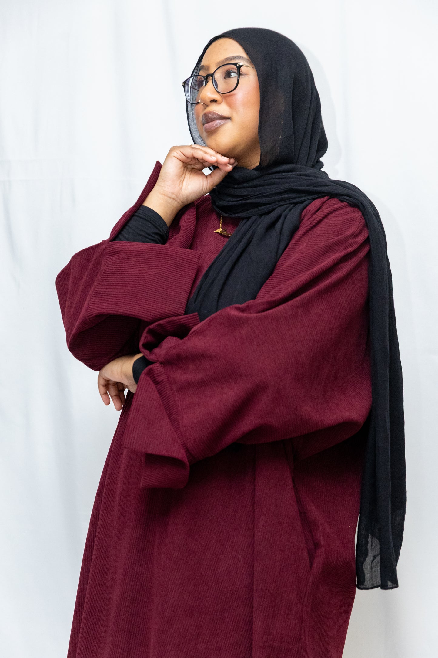 Closed Corduroy Abaya - Maroon