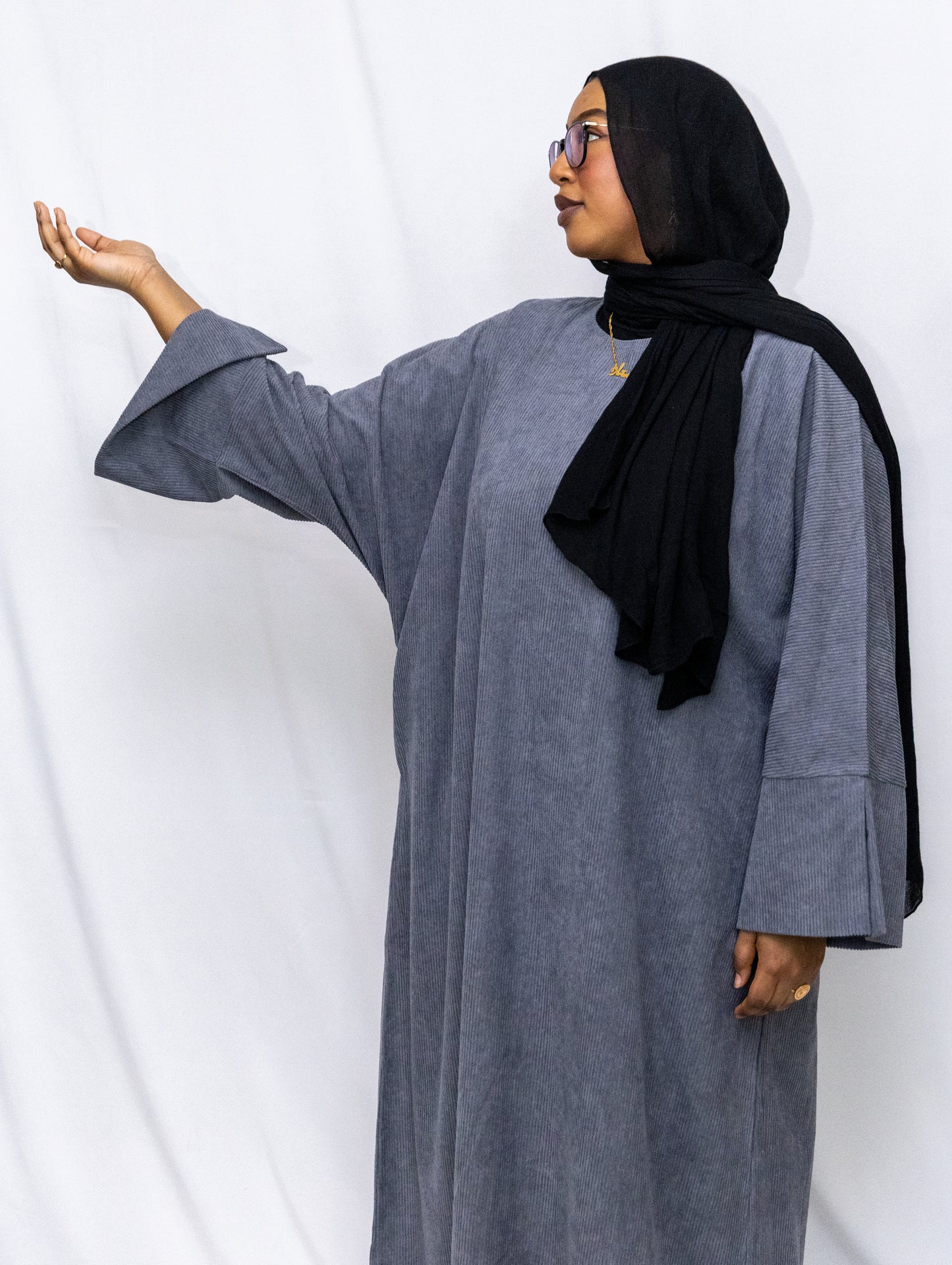 Closed Corduroy Abaya - Grey