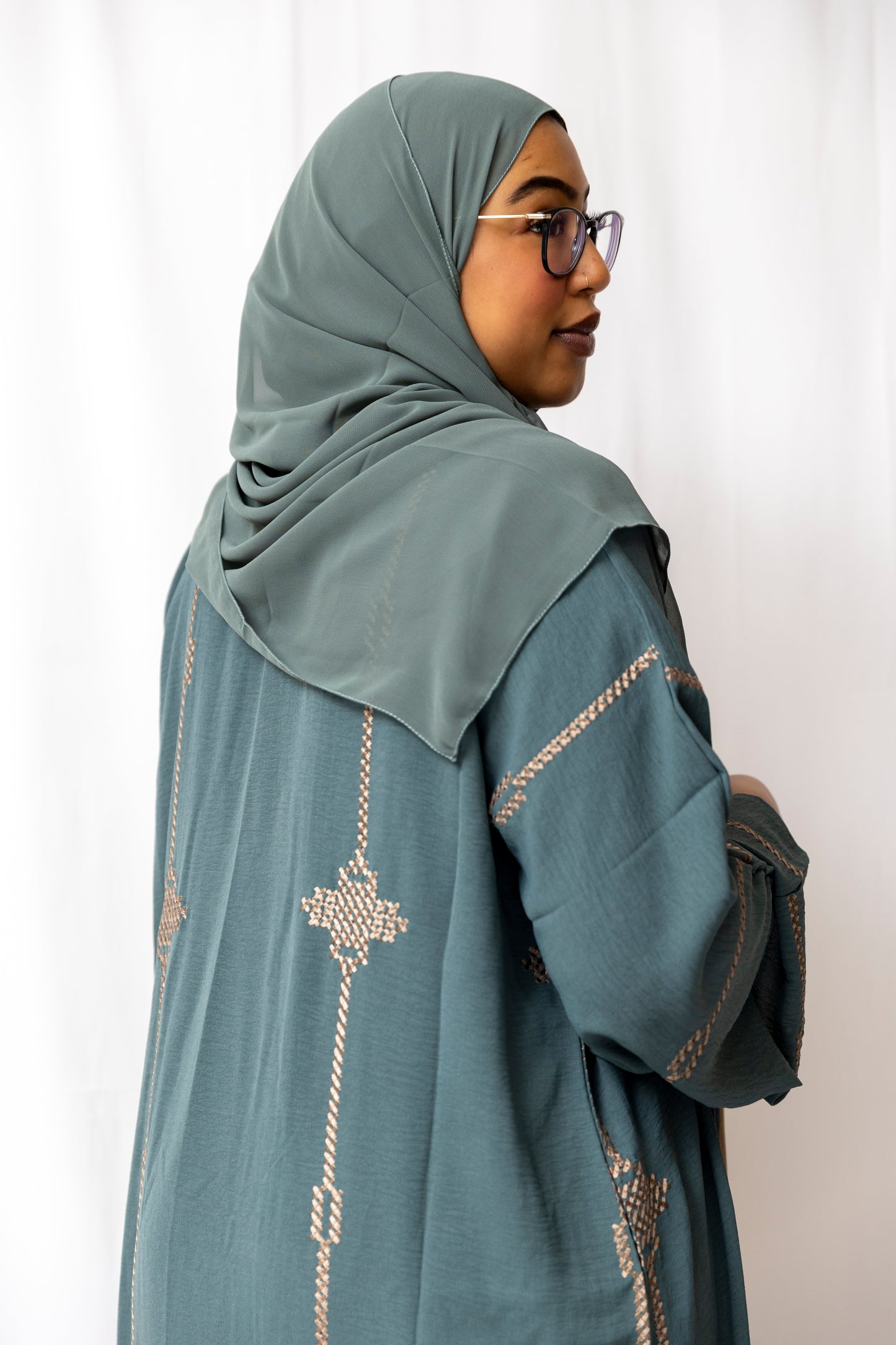 Embroidered Green abaya - 3 piece set