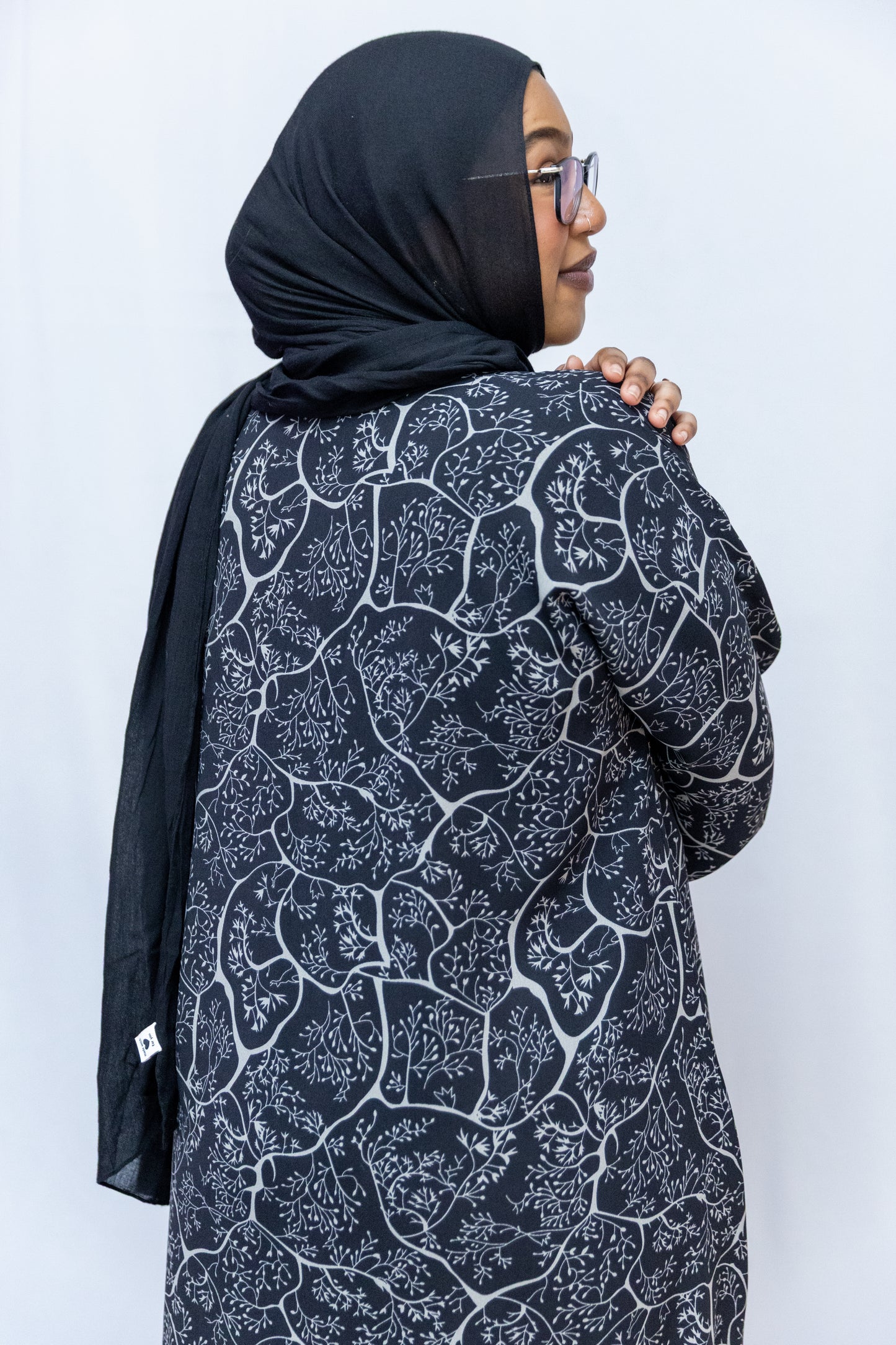 Tree pattered Abaya - Black