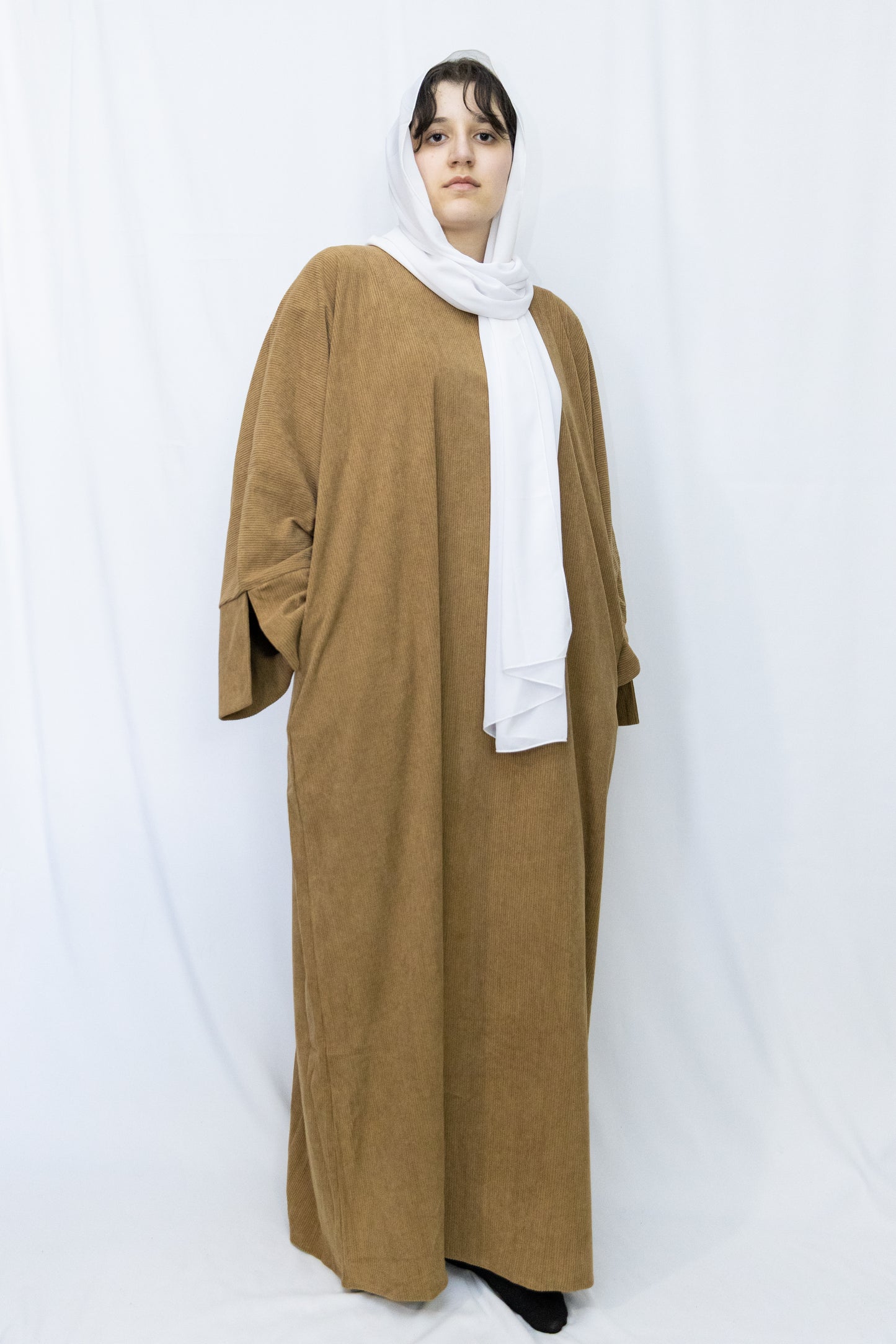 Closed Corduroy Abaya - Chesnut
