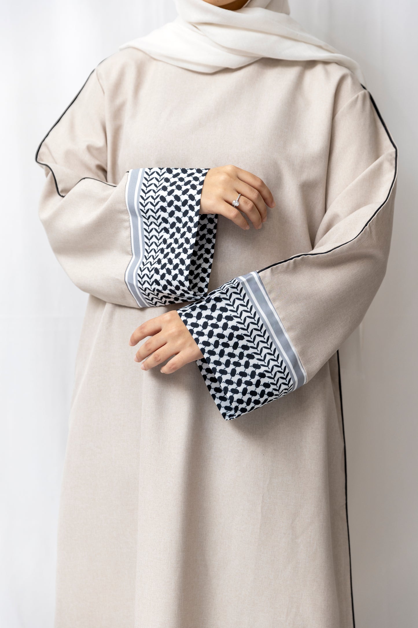 Linen Kuffiyeh Abaya - Beige