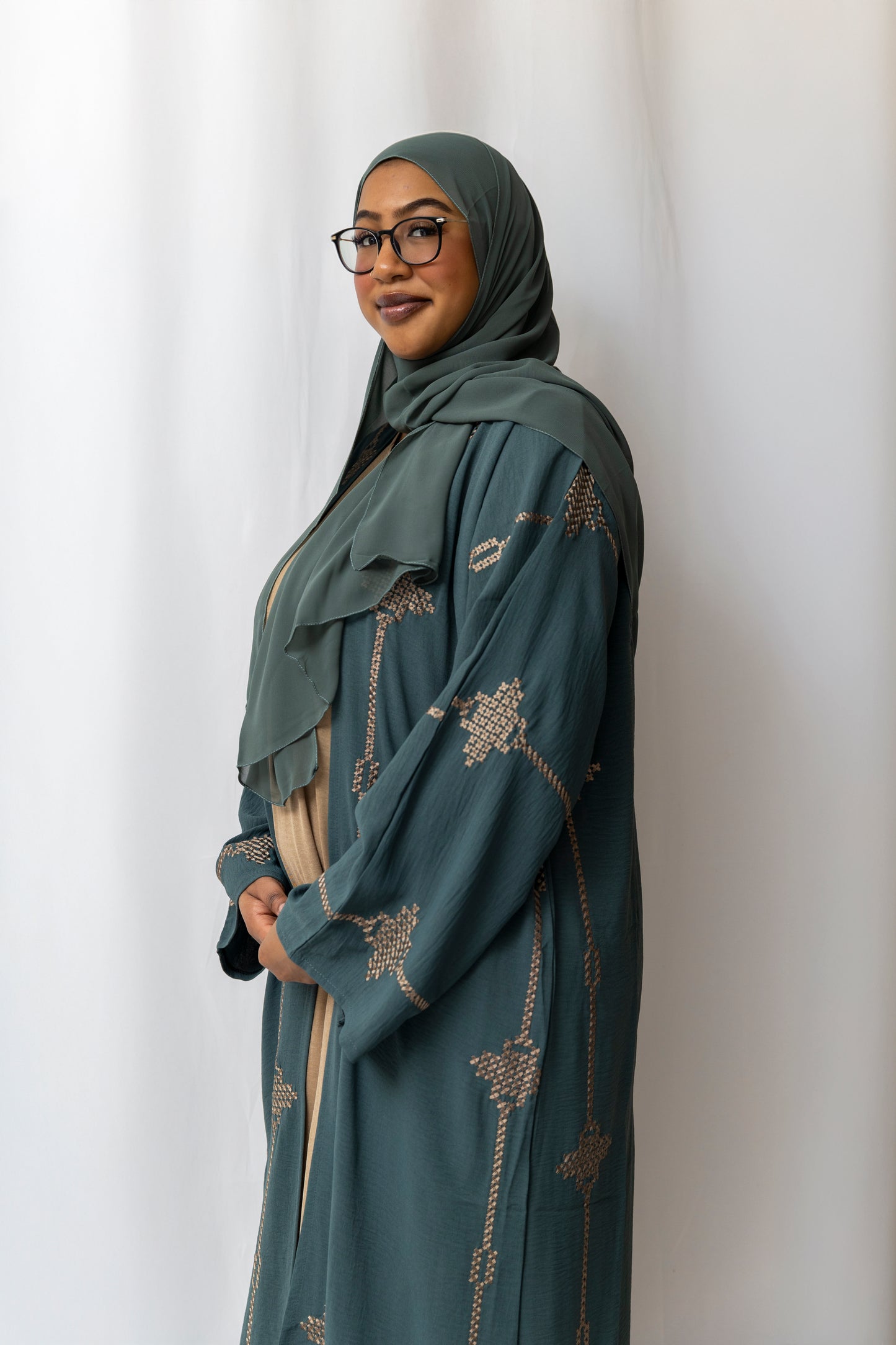 Embroidered Green abaya - 3 piece set